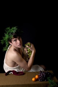 Photo créative, mise en scène peinture de Bacchus Caravage