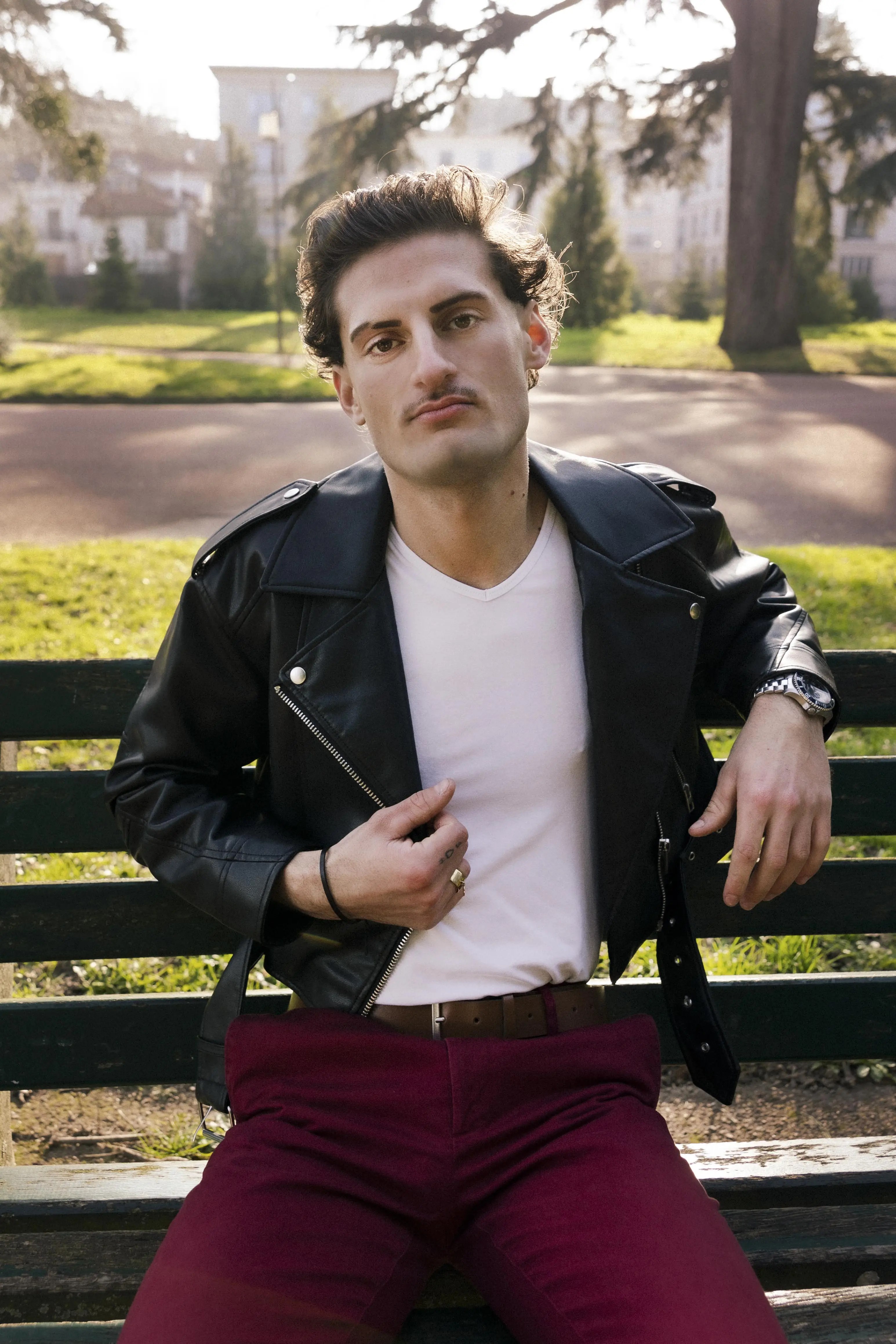 Photographe portrait professionnel Lyon, shooting extérieur, studio