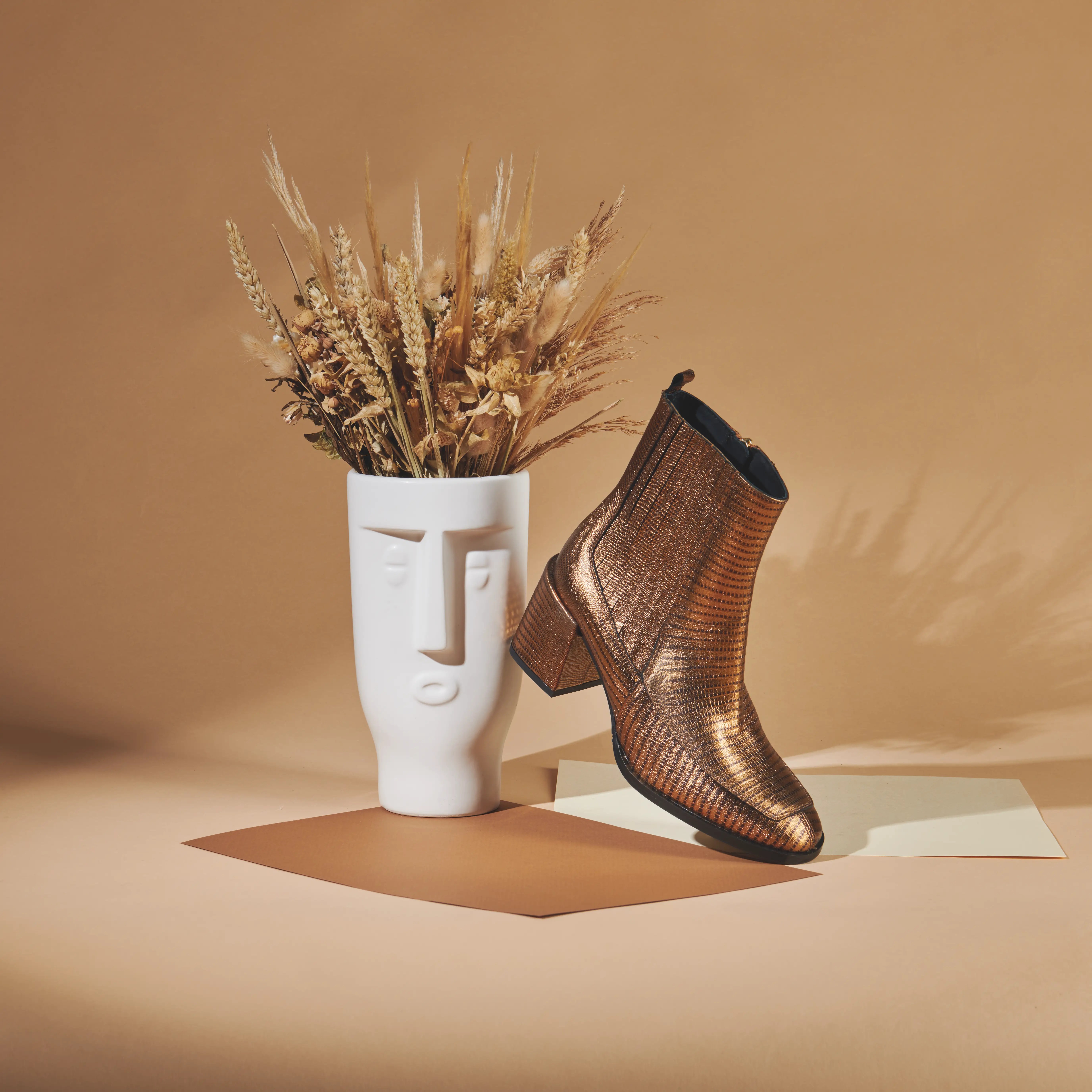 Photographe produit objet Lyon, shooting extérieur studio