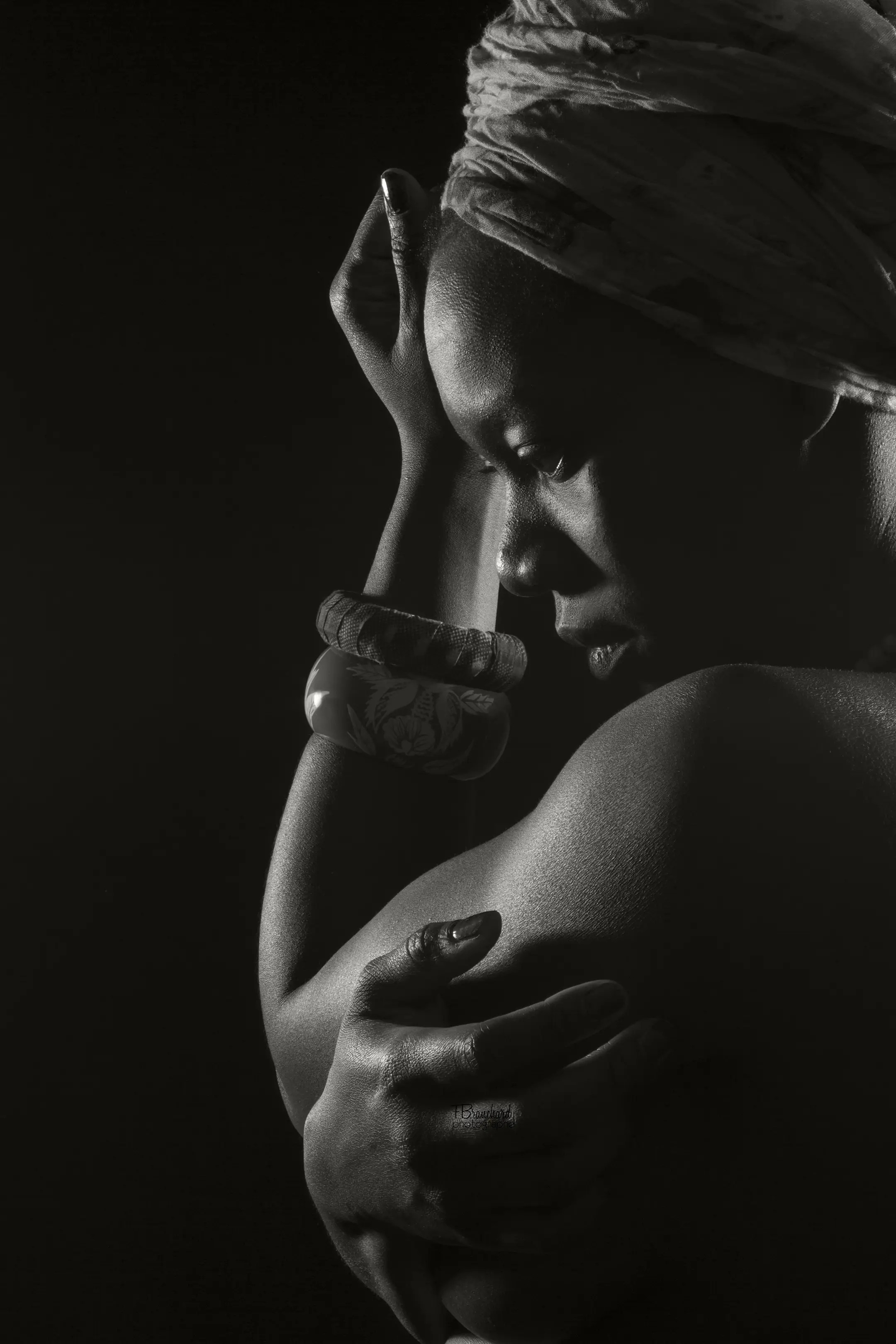 Photographe portrait professionnel Lyon, shooting extérieur, studio