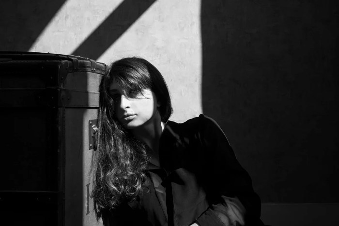 Photographe graphiste Lyon, portrait, mode, culinaire, produit
